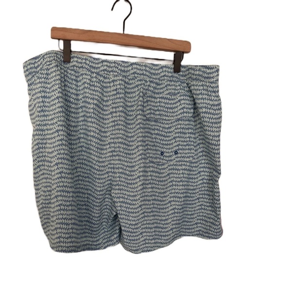 Vineyard Vines 7” Chappy Swim Shorts - Picture 4 of 9